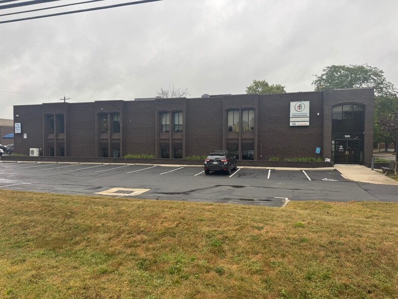 More Photos Of 1520 Old Henderson Rd, Columbus Office For Lease