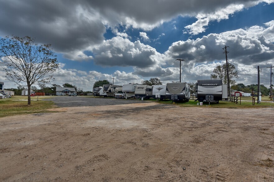 More Photos Of 946 Saint Marys St, Hempstead Land For Sale