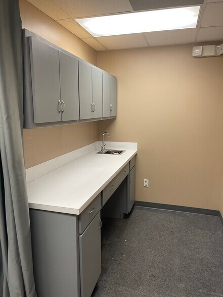 More Photos Of 3617 Perkins Rd, Baton Rouge General Retail For Sale