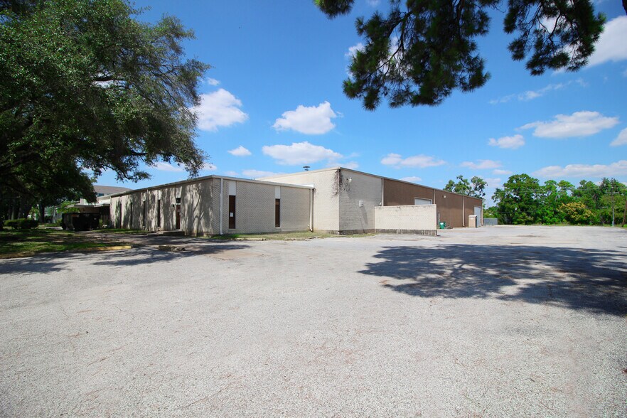 Primary Photo Of 3810 Dacoma St, Houston Warehouse For Sale