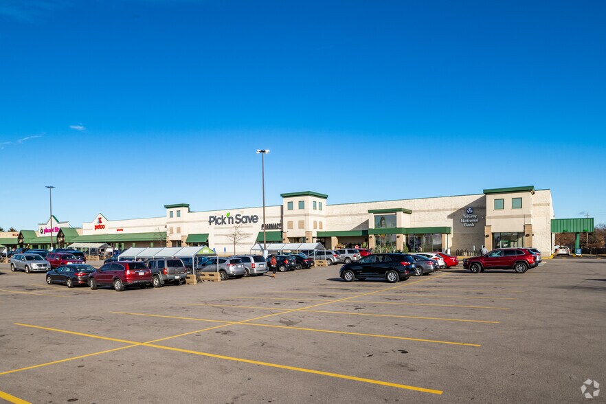 More Photos Of 4698 S Whitnall Ave, Saint Francis Freestanding For Lease