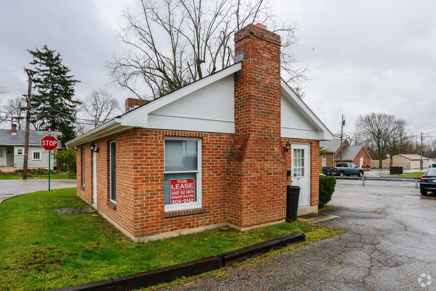 More Photos Of 120 N Main St, Englewood Office For Lease