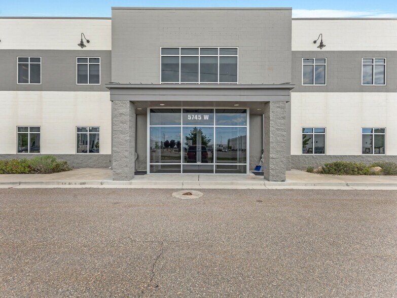 More Photos Of 5745 W 300 S, Salt Lake City Truck Terminal For Sale