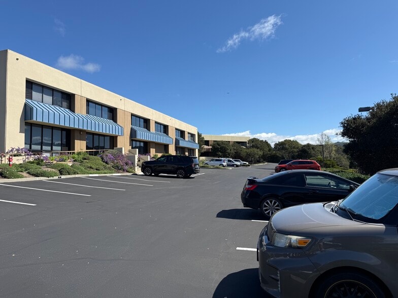 More Photos Of 5 Harris Ct, Monterey Unknown For Lease