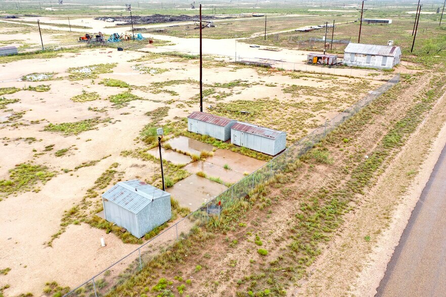 More Photos Of 1196 County Road 330 rd, Denver City Land For Sale