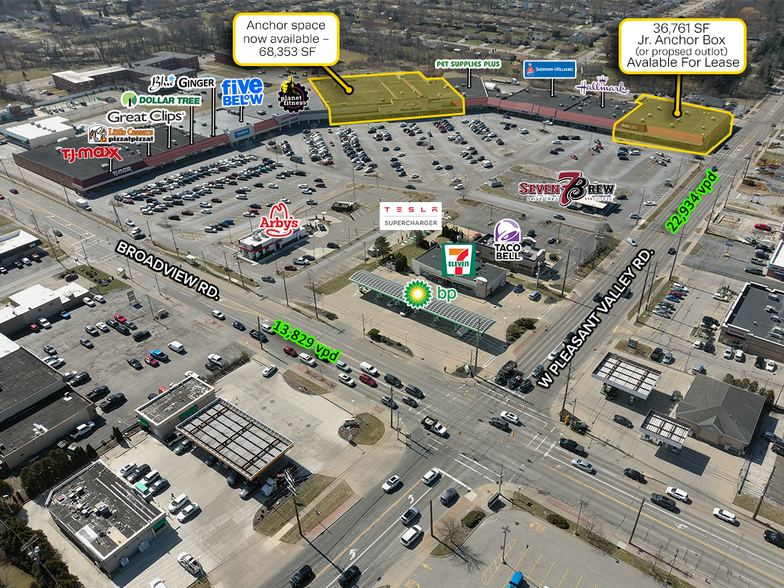 Primary Photo Of 7542 Broadview Rd, Parma General Retail For Lease