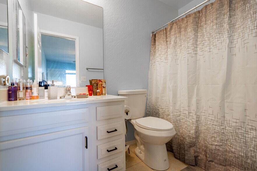 More Photos Of 15855 S Moon Valley Rd, Arizona City Multifamily For Sale