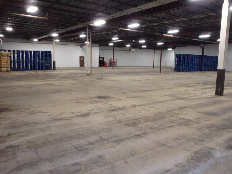 More Photos Of 5130 E Main St, Batavia Office For Lease