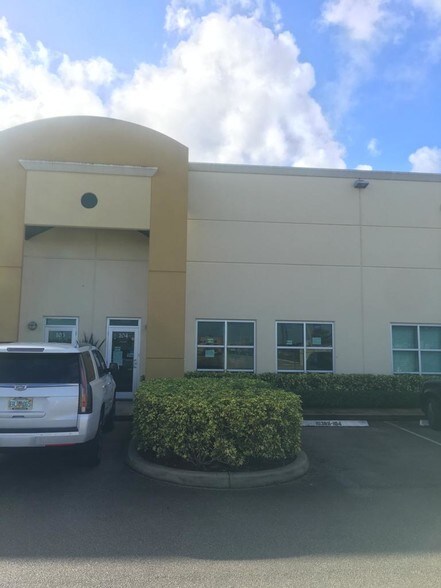 More Photos Of 10388 State Road 84, Davie Warehouse For Lease
