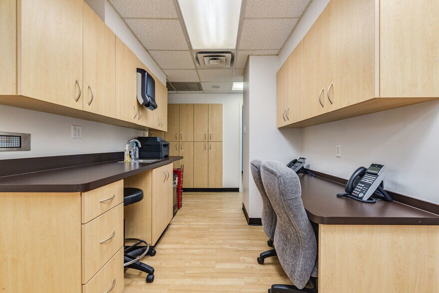 More Photos Of 711 W 38th St, Austin Unknown For Lease