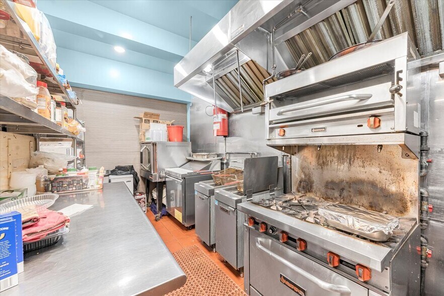 More Photos Of 1 W 137th St, New York Apartments For Lease