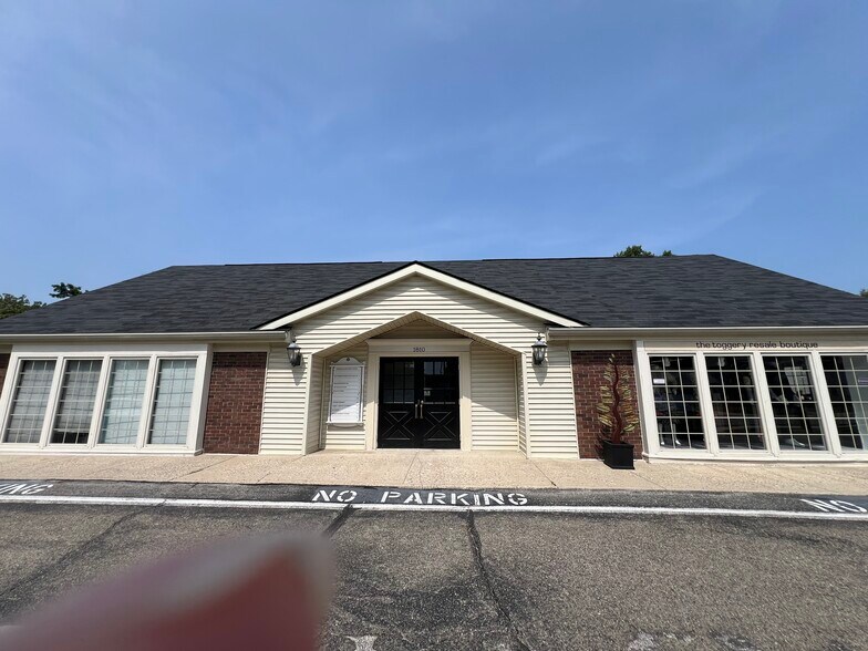 Primary Photo Of 1810 Broad Ripple Ave, Indianapolis Office For Lease