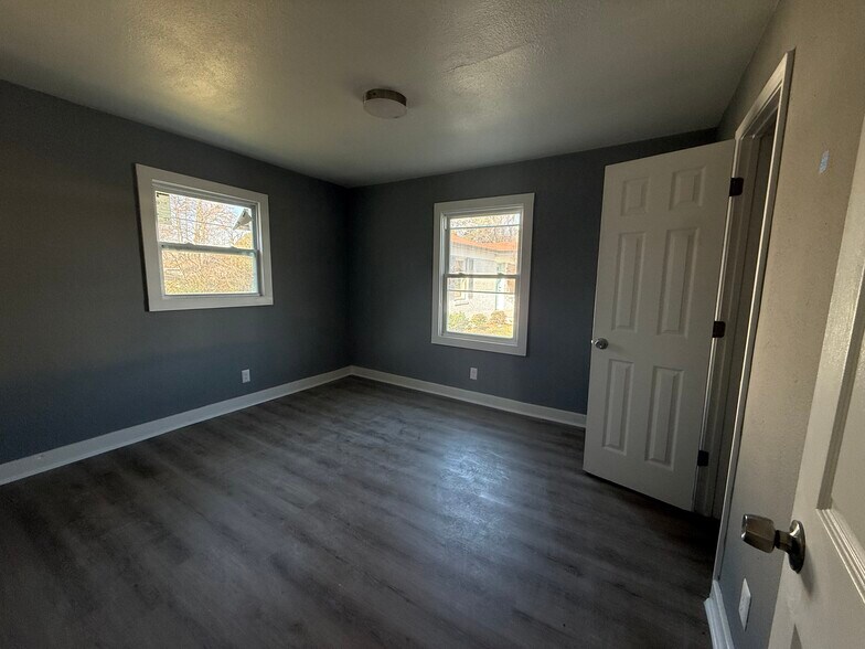 More Photos Of 2232 Alma Ct, Charlotte Apartments For Sale