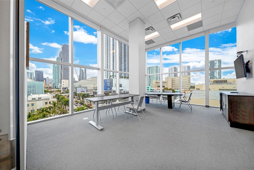 More Photos Of 1501 Biscayne Blvd, Miami Office Residential For Lease