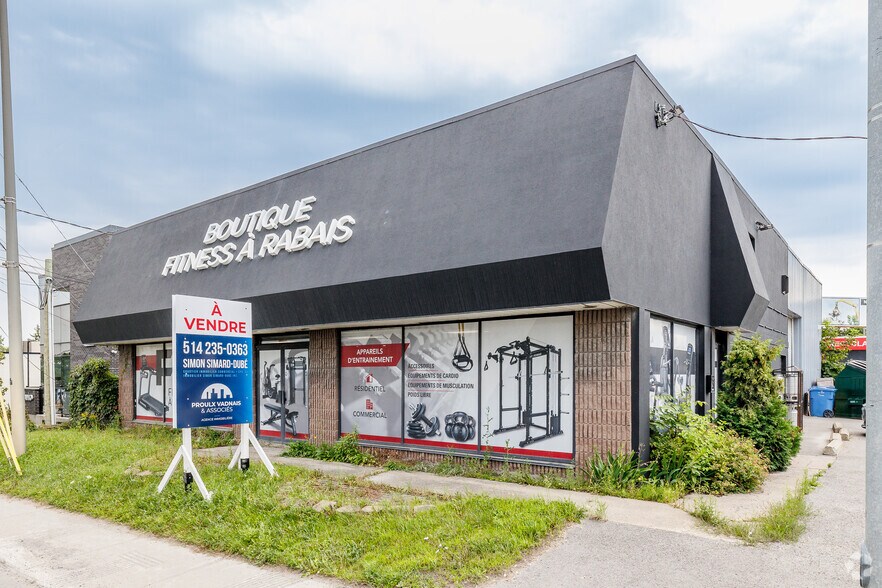 Primary Photo Of 2190 Boul Des Laurentides, Laval General Retail For Sale