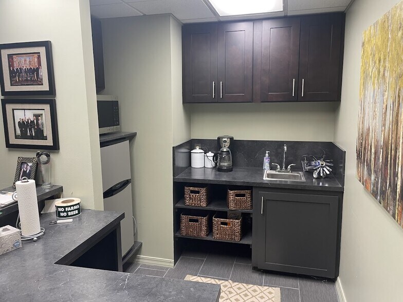 More Photos Of 700 E 9th St, Little Rock Office Residential For Sale