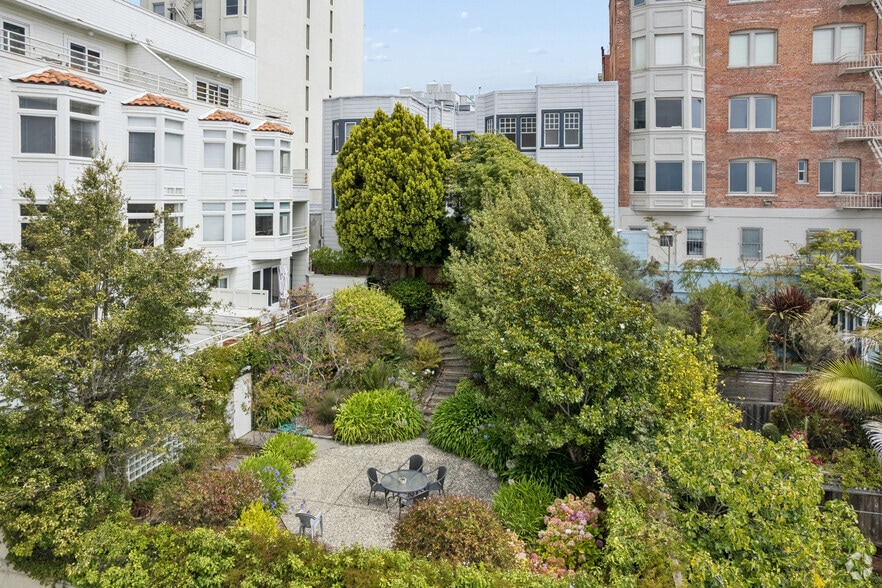More Photos Of 2115-2129 Hyde St, San Francisco Apartments For Sale