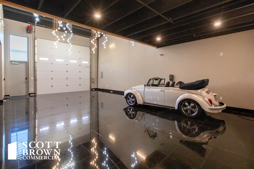 More Photos Of 1725 N Hwy 377, Roanoke Warehouse For Sale