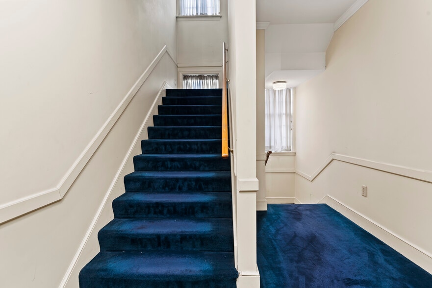 More Photos Of 315 N Front St, Harrisburg Apartments For Sale