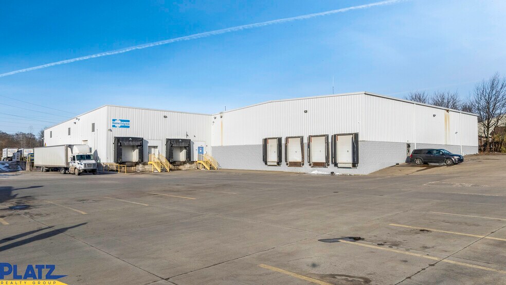 More Photos Of 112 S Meridian Rd, Youngstown Warehouse For Lease