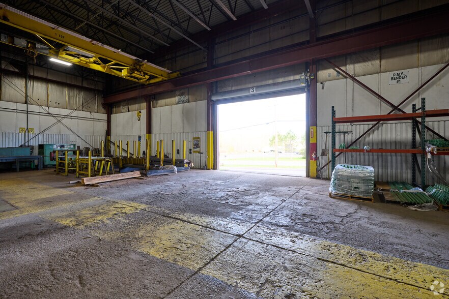 4522 Wetzel Rd, Liverpool, NY 13090 Manufacturing For Sale