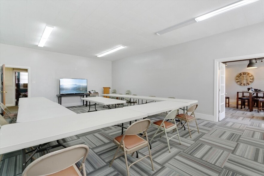 More Photos Of 1228 Todds Ln, Hampton Religious Facility For Sale