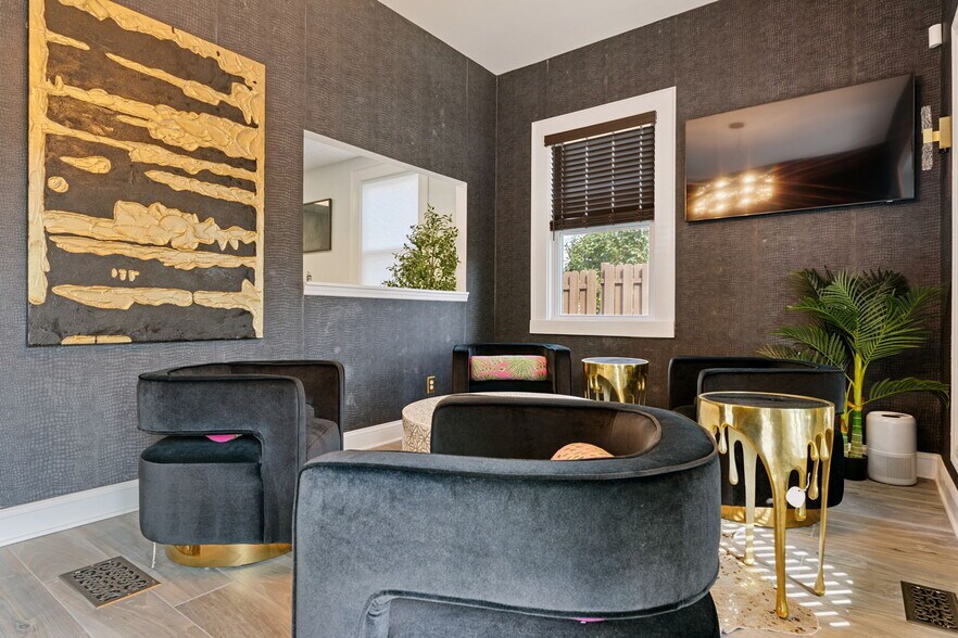 More Photos Of 187-189 N Main St, Milltown Medical For Sale