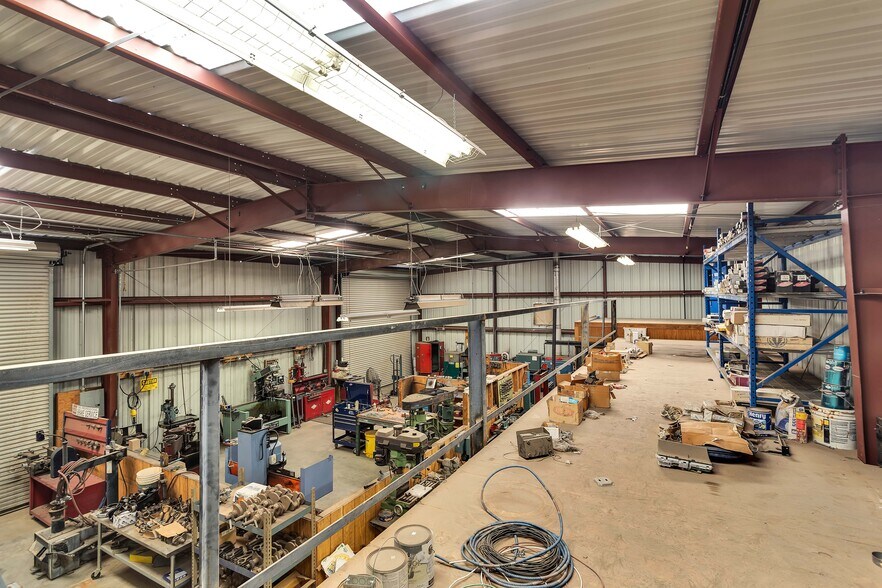 More Photos Of 75851 Baseline Rd, Twentynine Palms Warehouse For Sale