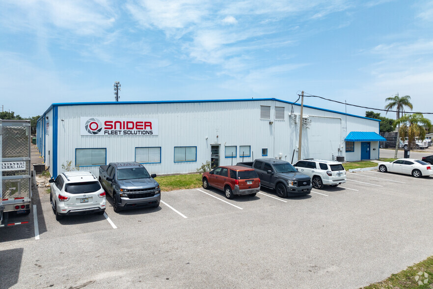 Primary Photo Of 4320 E 15th St, Bradenton Warehouse For Lease