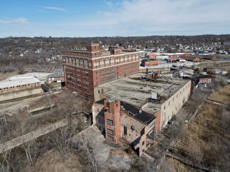 More Photos Of 224 Main St, Marseilles Industrial For Sale