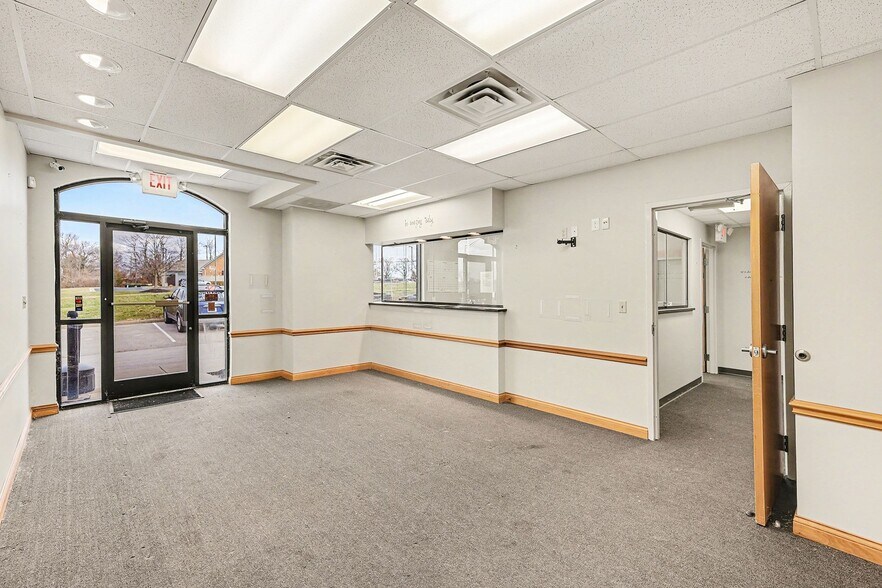 More Photos Of 599 Freedom Park Dr, Edgewood Medical For Lease