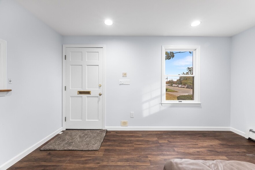 More Photos Of 143 Boston Post Rd, Waterford Office Residential For Sale