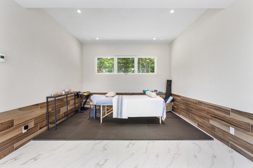 More Photos Of 57 Rue Allan, Brownsburg-chatham Apartments For Sale