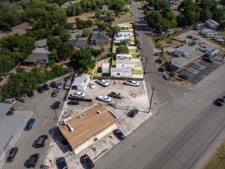 More Photos Of 5671 Randolph Blvd, San Antonio Freestanding For Sale