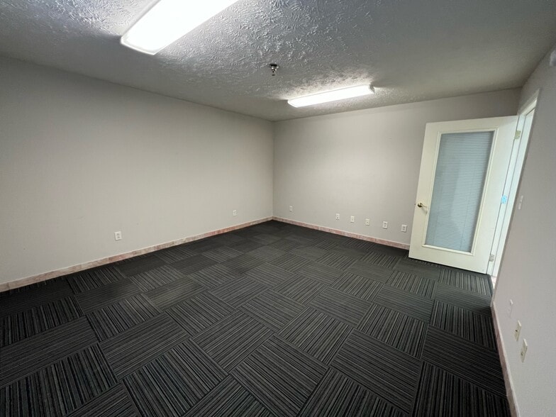 More Photos Of 1238 Sloan St, Murfreesboro Office Residential For Lease