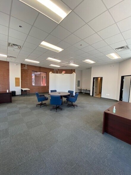 More Photos Of 1200 W University Dr, Tempe Office Residential For Lease