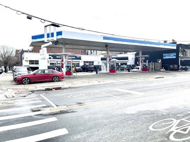 More Photos Of 3904 Skillman Ave, Sunnyside Auto Repair For Sale