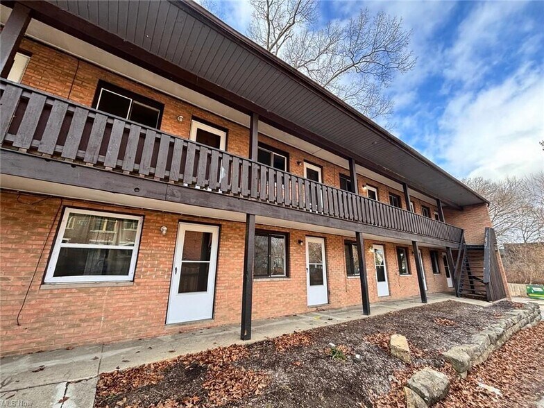 Primary Photo Of 519 Crosby St, Akron Apartments For Sale