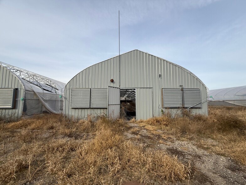 More Photos Of 426550 E 250 Rd, Chelsea Specialty For Sale