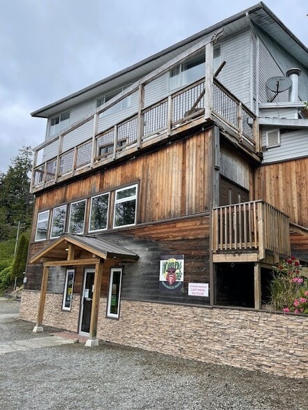 More Photos Of 3201 Oceanview Dr, Tlell Hotel For Sale