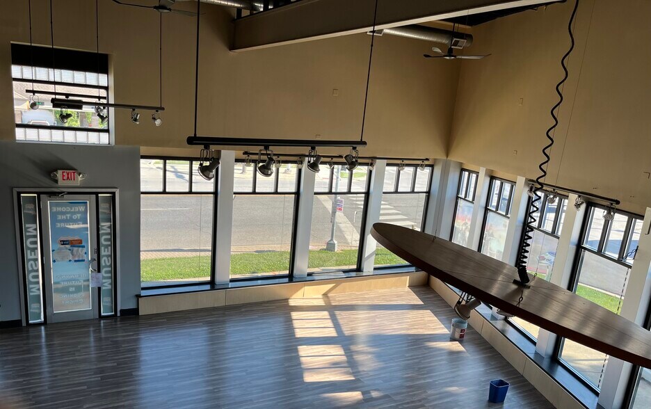 More Photos Of 6613-6621 Ogden Ave, Berwyn Storefront Retail Office For Sale