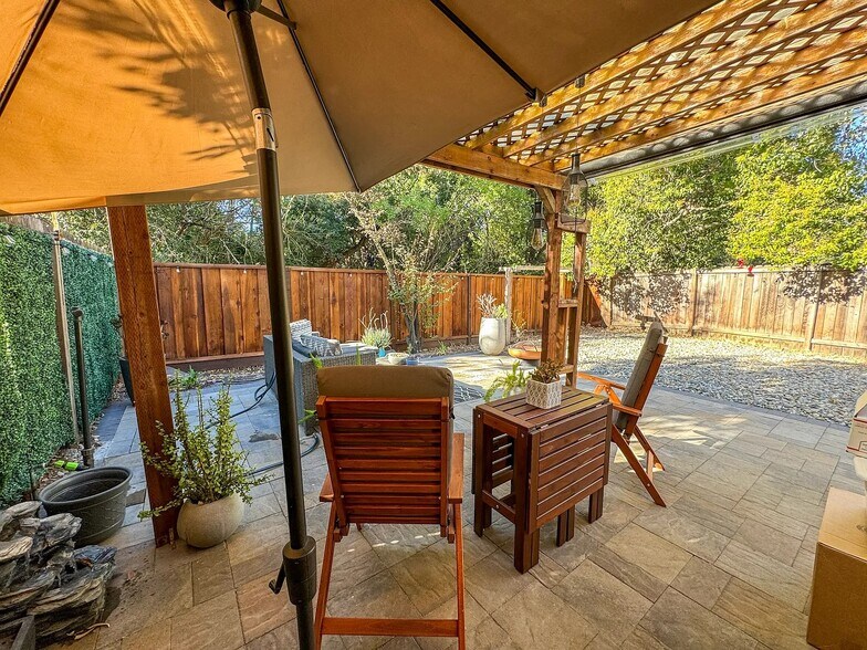 More Photos Of 863 Palomino Dr, Pleasanton Apartments For Sale