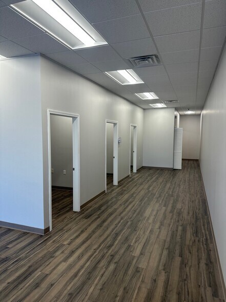 More Photos Of 5879-5891 S Transit Rd, Lockport Storefront For Lease