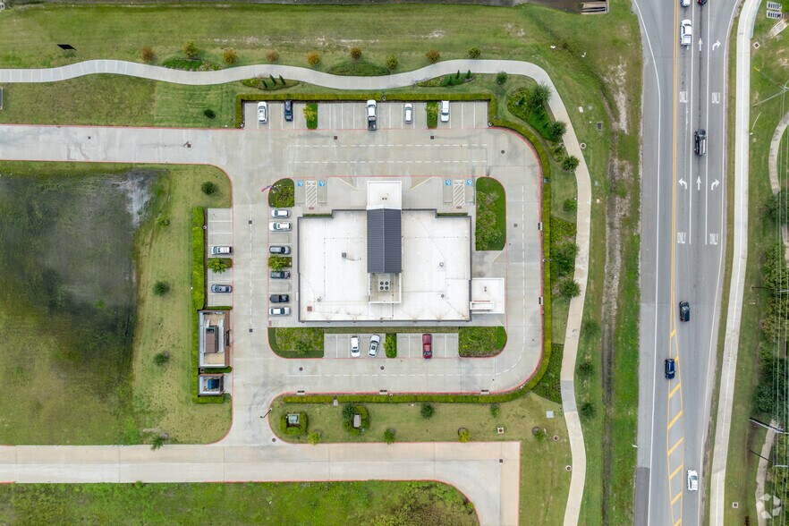 More Photos Of NEQ of League City Pkwy & Egret Bay Blvd, League City Office For Sale