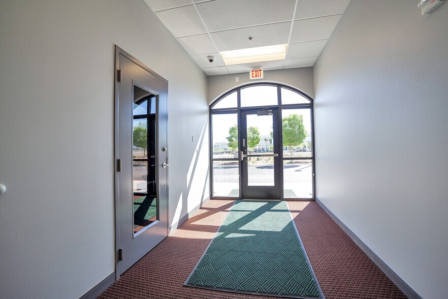 More Photos Of 6585 High St, Las Vegas Office For Lease