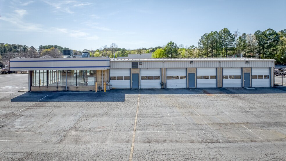 More Photos Of 6211 Lawrenceville Hwy, Tucker Auto Dealership For Lease