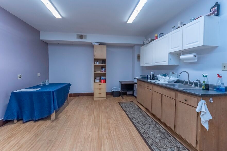 More Photos Of 1520 Broadway, Esopus Freestanding For Sale