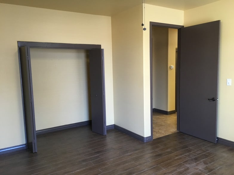 More Photos Of 920 E Main St, Mesa Office For Lease