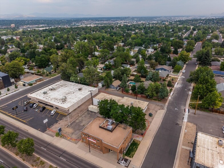 More Photos Of 1109 W Littleton Blvd, Littleton Office For Sale