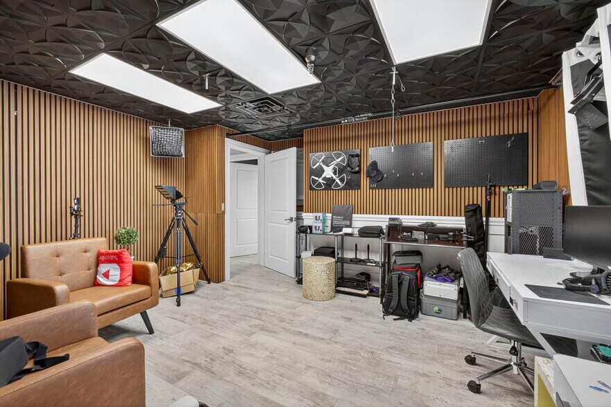 More Photos Of 685 Royal Palm Beach Blvd, Royal Palm Beach Medical For Sale